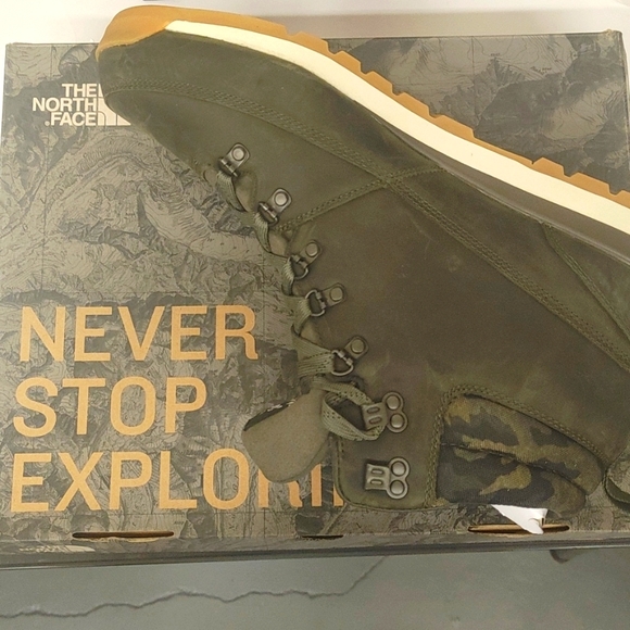 Nitb the North Faces Green leather high top shoes. - Picture 6 of 7